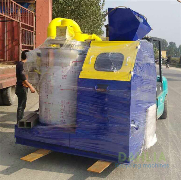 Small cable wire recycling machine